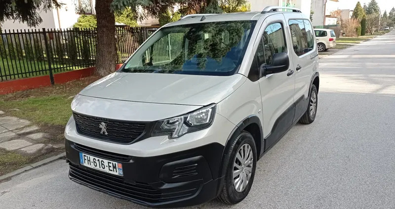 peugeot rifter Peugeot Rifter cena 53900 przebieg: 77900, rok produkcji 2019 z Kielce